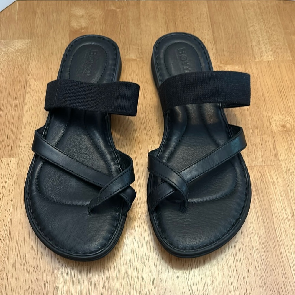 Born Black Leather Strap Sandals SRI F/G Size 10